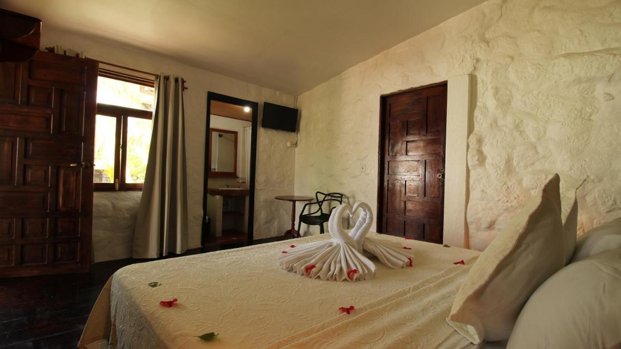 Lava House Hostal ปูแอร์โตอาโยรา ภายนอก รูปภาพ
